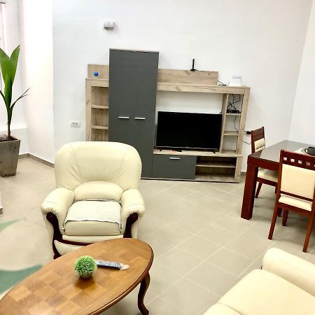 Apartment Tesla Pančevo Exterior foto
