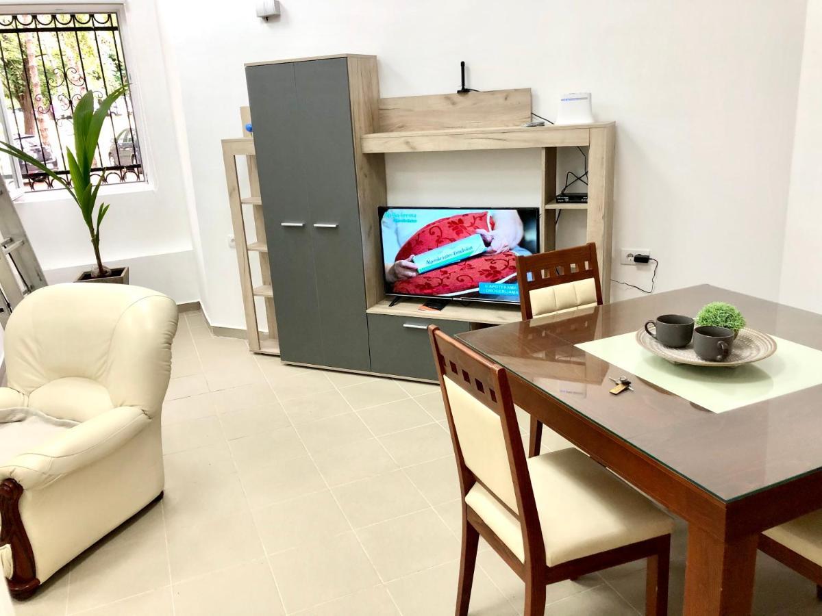 Apartment Tesla Pančevo Exterior foto