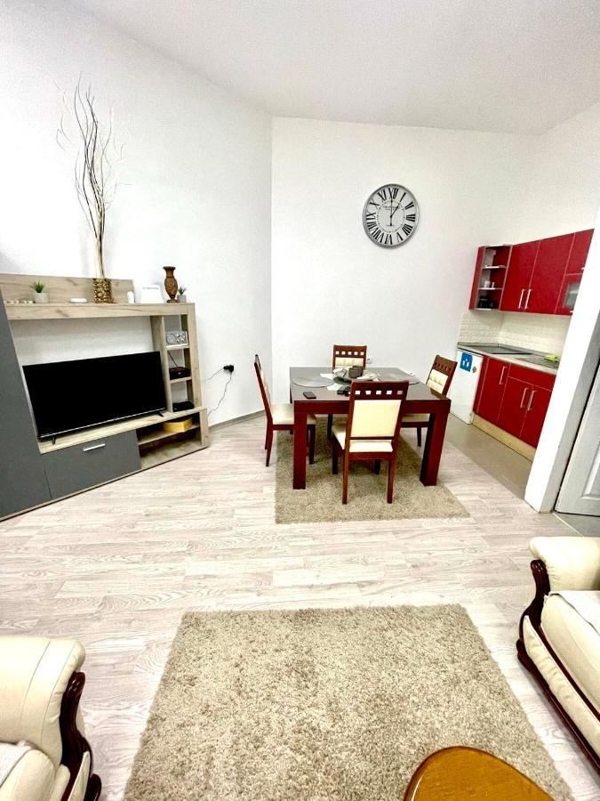 Apartment Tesla Pančevo Exterior foto